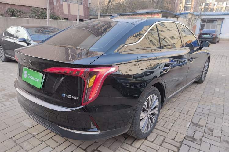 Used Hongqi E-QM5 2022 431 km Charge & Enjoy Edition
