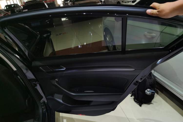 Used Volkswagen Magotan 2020 330TSI DSG Leading Model
