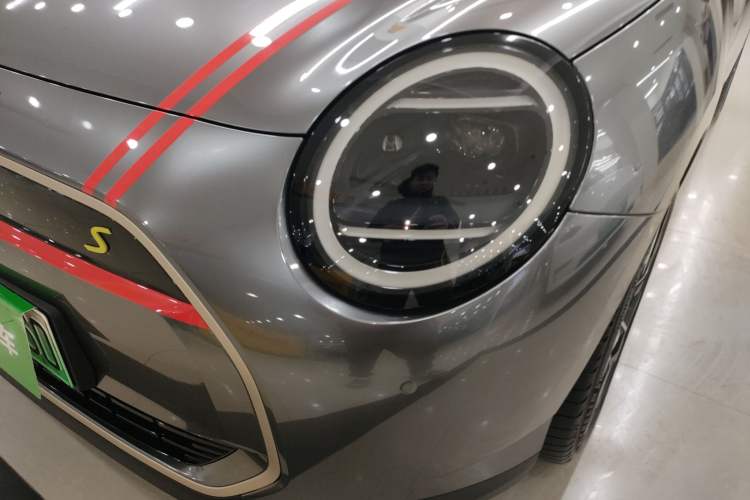 Used MINI Electric MINI COOPER 2024 452km COOPER SE Artist
