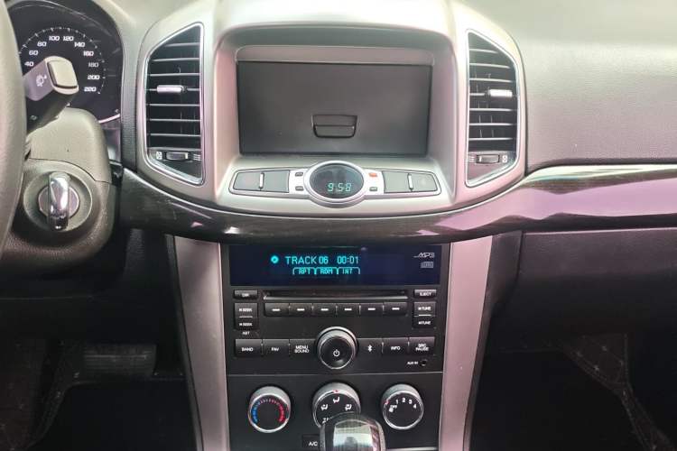 Used Chevrolet Captiva 2015 2.4L Two-Wheel Drive Urban Version 7 Seats