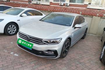 Used Volkswagen Magotan 2023 2 Million Units Limited Edition 330TSI DSG Leading Version