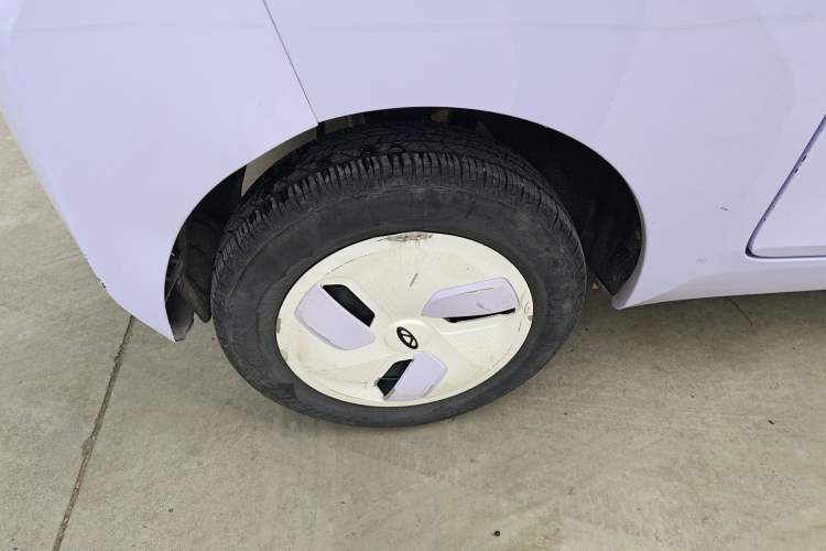 Used Chery QQ Ice Cream 2022 170km Sundae Phosphate Lithium-Ion
