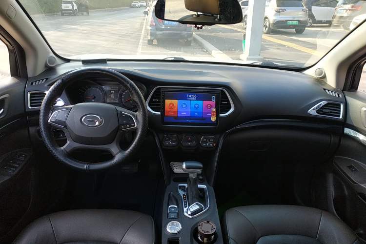 Used GAC Trumpchi GS4 2017 235T G-DCT Two-Wheel Drive Elite Edition
