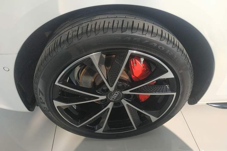 Used Audi A4L 2022 40 TFSI Luxury Dynamic Model