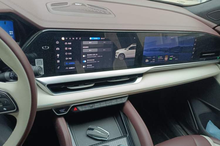 Used Geely Auto Monjaro L 2021 2.0TD DCT EVO Two-Wheel Drive Prestige Version
