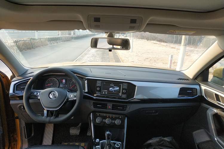 Used Volkswagen Tayron 2019 330TSI Two-Wheel-Drive Luxury Version China V Emission Standard