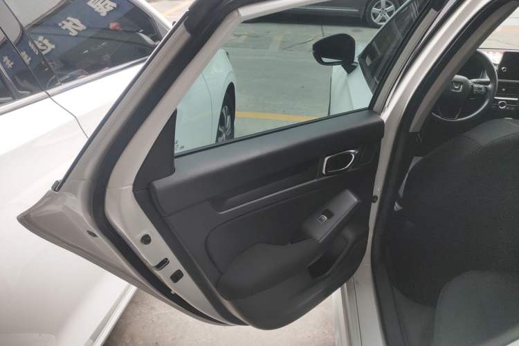 Used Honda Civic 2023 240TURBO CVT Dynamic · Center Stage Special Edition
