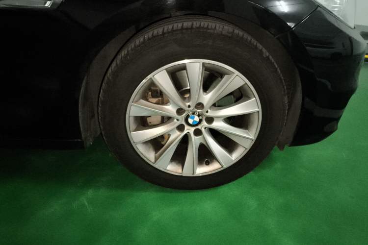 Used BMW 5 Series GT 2014 528i Leading Model