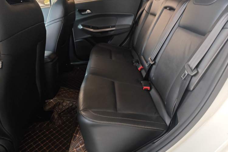 Used Ford Escort 2015 1.5L Automatic Fashion Model