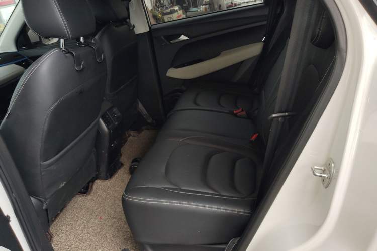 Used Baojun 530 2019 1.5T CVT Luxury Model 7 Seats China V Emission Standard