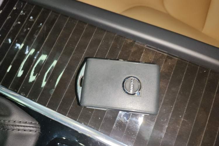 Used Volvo S90 2018 T4 Zhiyuan Edition
