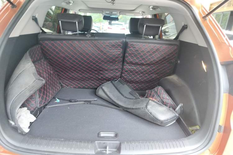 Used Hyundai ix25 2015 1.6L Automatic Two-Wheel Drive Smart GLS Trim
