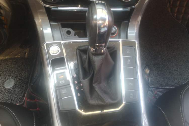 Used Volkswagen Passat 2017 330TSI DSG Luxury Edition