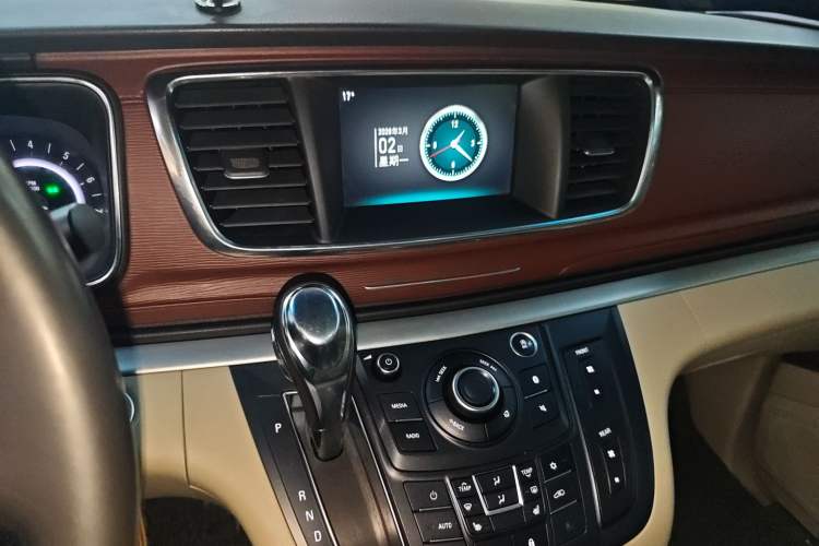 Used Buick GL8 2017 25S Prestige Version China V Standard