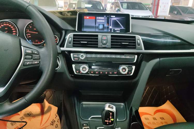 Used BMW 3 Series GT 2018 320i Sport Edition
