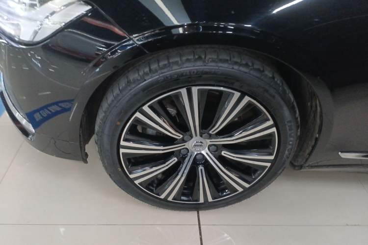 Used Volvo S90 2024 B5 Zhiyuan Luxury Edition