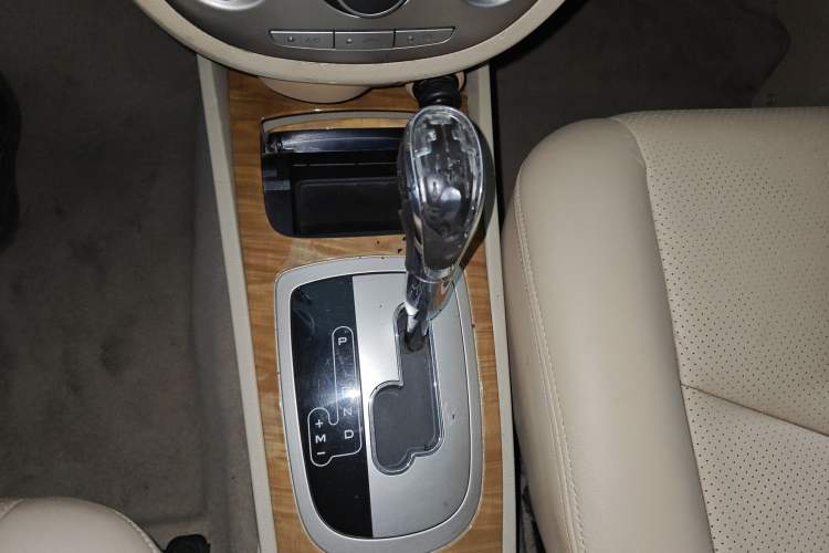 Used Buick Excelle 2015 1.5L Automatic Classic Model
