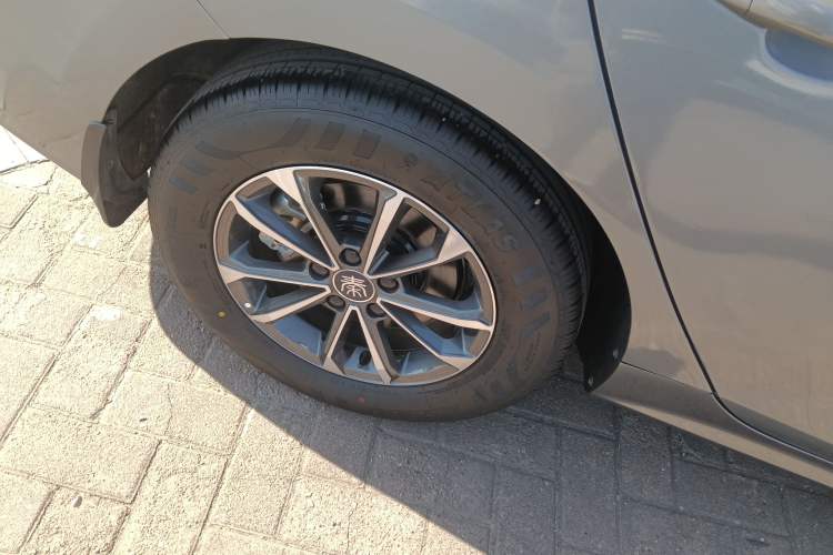 Used BYD Qin PLUS 2024 HONOR Edition DM-i 55KM Leading Model
