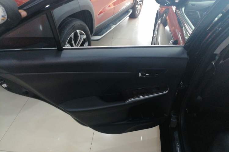 Used Toyota Camry 2015 2.0G Premier Edition
