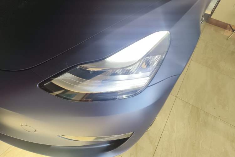 Used Tesla Model 3 2019 Long-Range Rear-Wheel-Drive Version
