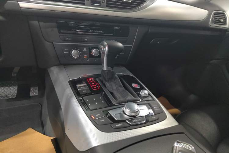 Used Audi A6L 2014 30 FSI Technology Model
