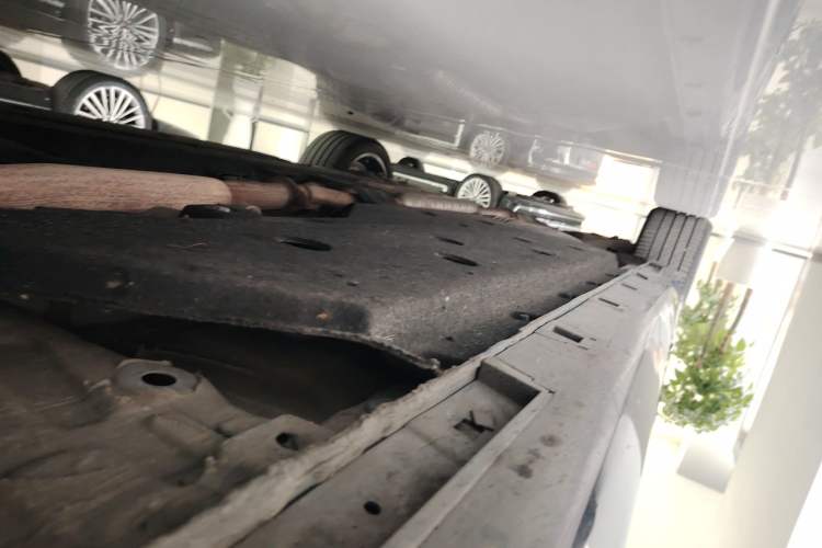 Used Hongqi H9 2023 2.0T Smart Connect Flagship Edition
