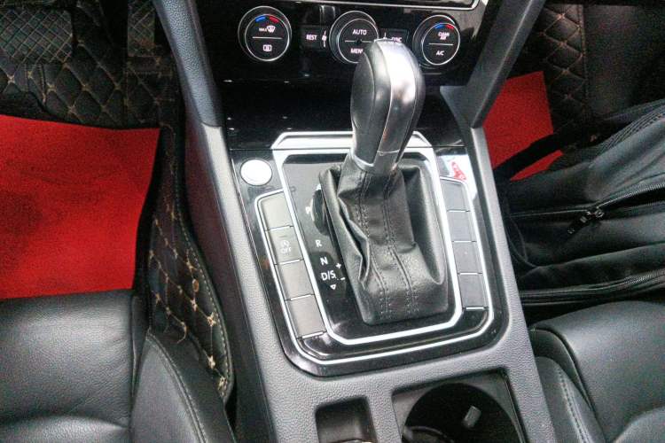 Used Volkswagen Magotan 2019 330TSI DSG Luxury Model China V Standard
