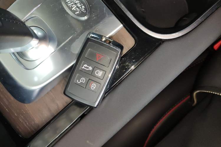 Used Land Rover Discovery Sport 2022 249 PS R-Dynamic SE Performance Tech Edition 5 Seats
