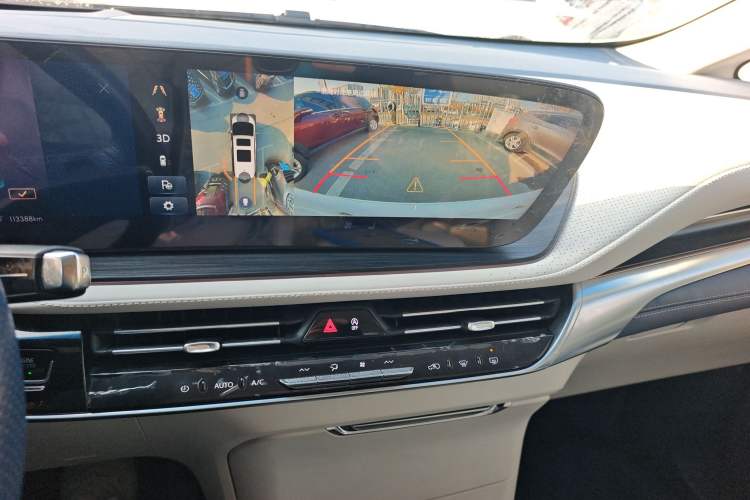 Used Buick Century 2023 2.0T Six-Seater Yinshi Edition