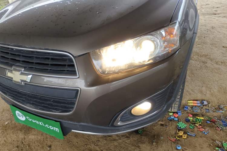 Used Chevrolet Captiva 2017 2.4L 4x4 Flagship Edition 7-Seater
