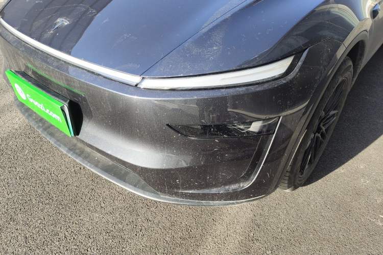 Used Tesla Model Y 2025 Long-Range All-Wheel Drive First Edition
