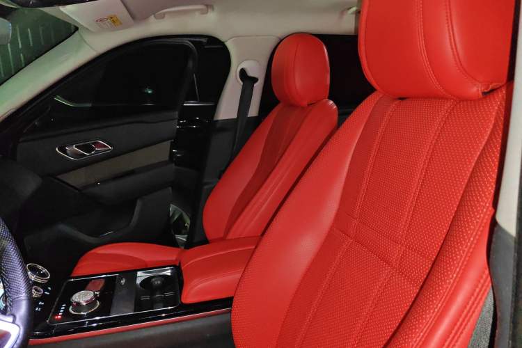 Used Land Rover Range Rover Velar 2019 250 PS
