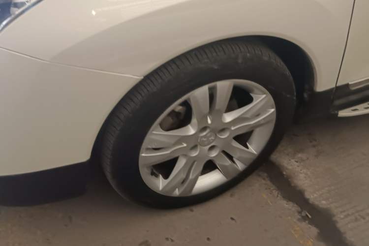 Used Peugeot 3008 2015 2.0L Automatic Classic Edition