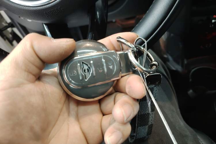 Used  MINI 2016 1.5T COOPER
