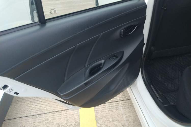 Used Toyota YARiS L 2018 1.5E CVT Champion Limited Edition
