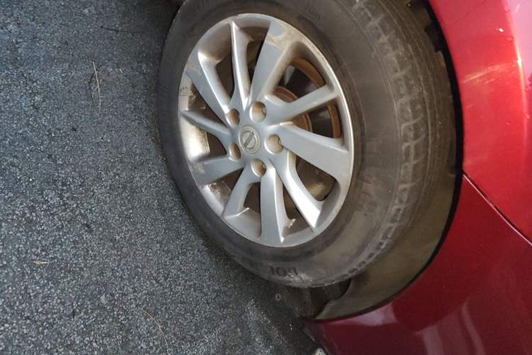 Used Nissan Tiida 2016 1.6L CVT Cool Dynamic Edition
