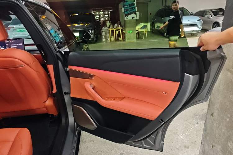 Used ONVO L60 2024 60 kWh Rear-Drive Version
