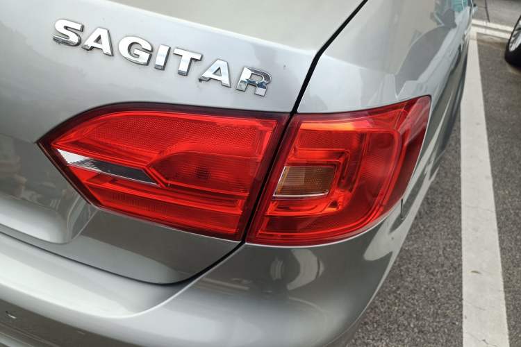 Used Volkswagen Sagitar 2014 Revised Version 1.6L Automatic Comfort Edition
