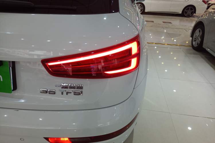 Used Audi Q3 2017 35 TFSI Fashion Model
