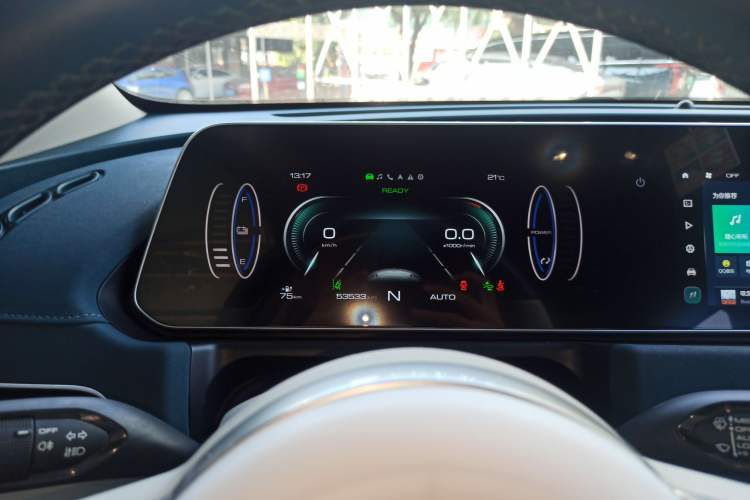 Used ORA Good Cat 2021 400km Standard Range Venus Edition Lithium Iron Phosphate
