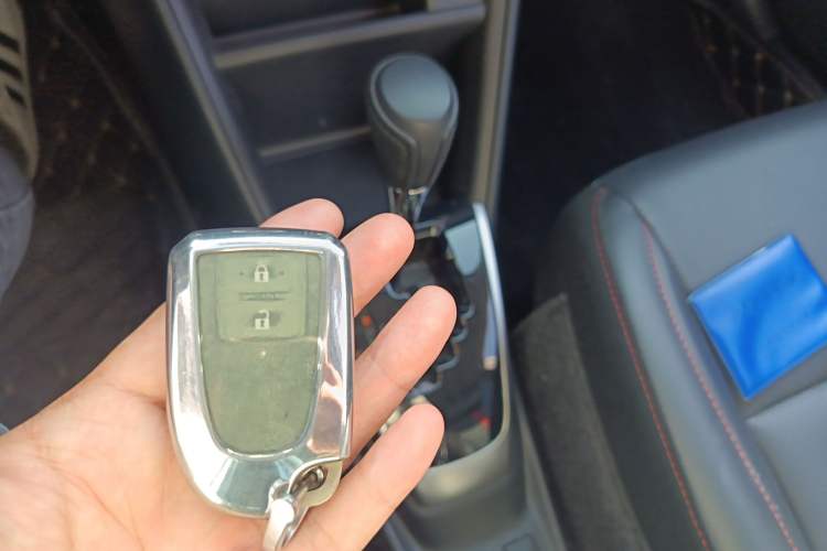 Used Toyota YARiS L 2022 X-Trail 1.5L CVT Luxury PLUS Edition
