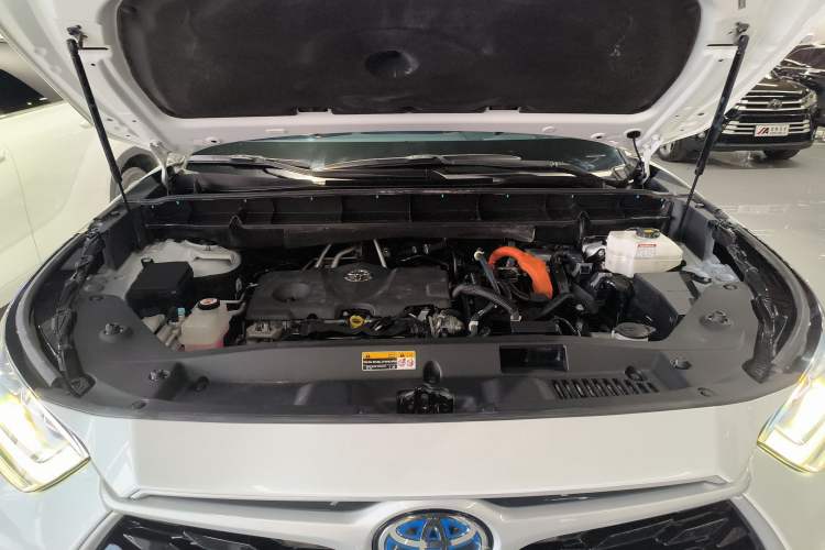 Used Toyota Highlander 2022 Dual-Engine 2.5L Four-Wheel Drive Prestige Version 7 Seats