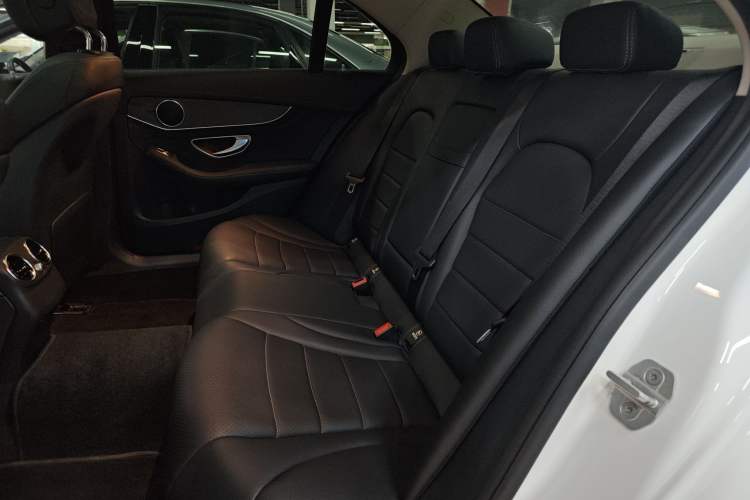 Used Mercedes-Benz C-Class 2015 Restyled C 180 L Sport Edition
