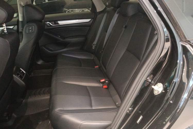 Used Honda Accord 2018 Rui Hybrid 2.0L Rui Ling Edition China VI
