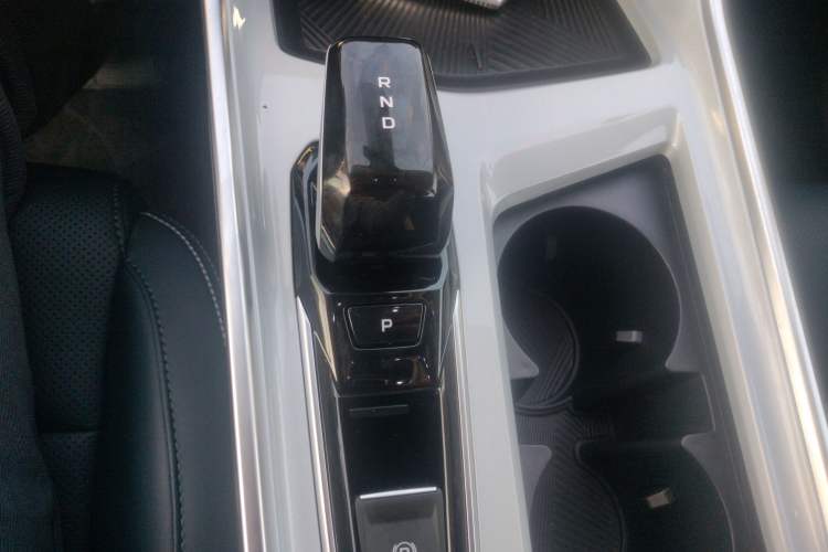 Used Geely Auto Jiajie 2023 Geely Jiaji L 1.5TD DCT Luxury Model