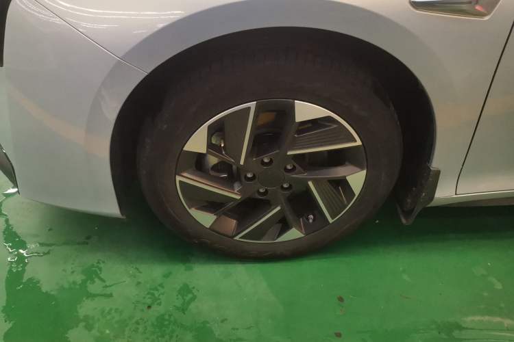 Used AION S Plus 2023 70 Enjoyment Edition Ternary Lithium