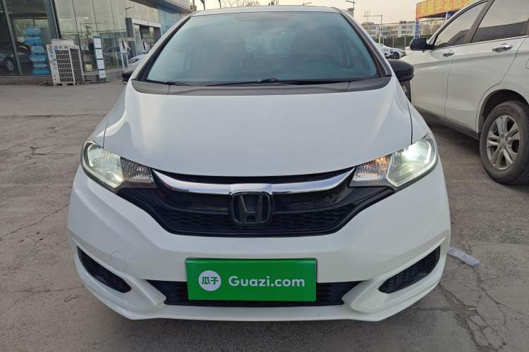 Used Honda Fit 2018 1.5L CVT Comfort Sunroof Version
