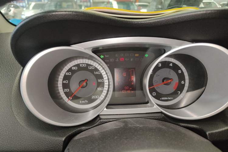 Used Land X8 2014 Explorer Edition 2.0L Urban Pioneer Version
