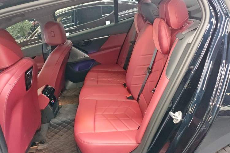 Used BMW 5 Series 2025 530Li Leading Model M Sport Package
