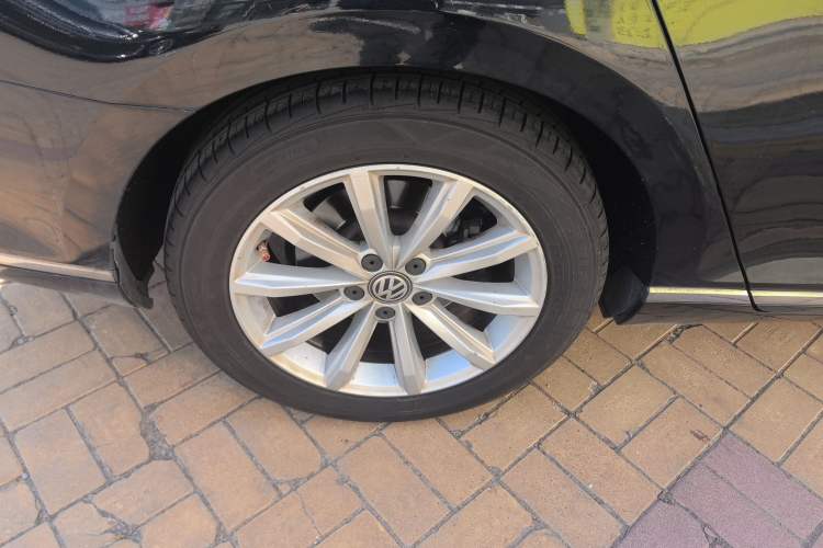 Used Volkswagen Magotan 2018 280TSI DSG Leading Model
